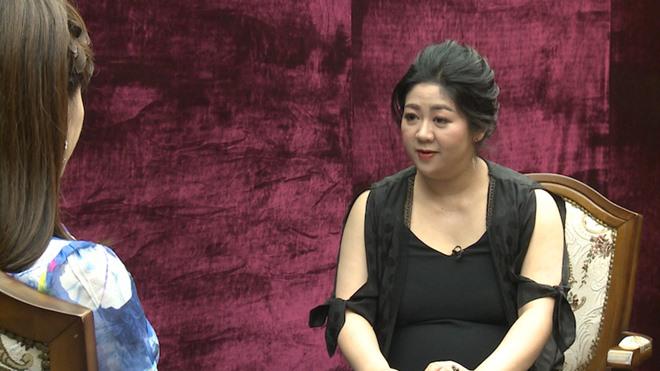 Học viện mẹ chồng tập 8: Lâm Khánh Chi khóc nức nở khi bị nhà chồng kì thị giới tính và chồng nhắn tin với tình cũ