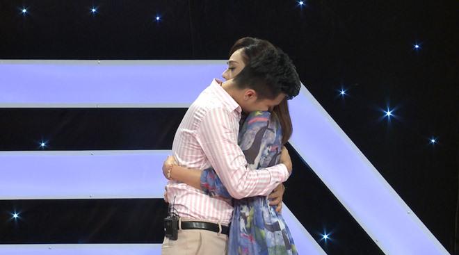 Học viện mẹ chồng tập 8: Lâm Khánh Chi khóc nức nở khi bị nhà chồng kì thị giới tính và chồng nhắn tin với tình cũ