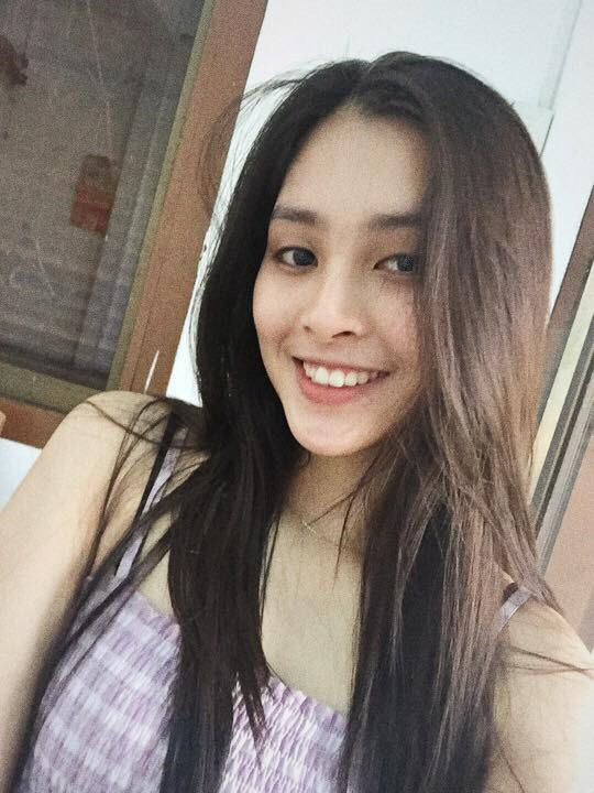 Mặt mộc đốn tim cư dân mạng của Hoa hậu Trần Tiểu Vy