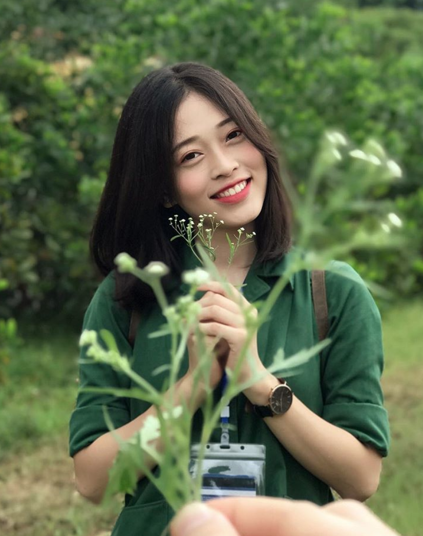 Đi học quân sự thôi mà Á hậu 1 Phương Nga có ngay bộ ảnh thần thái đỉnh cao như chụp cho tạp chí thế này!