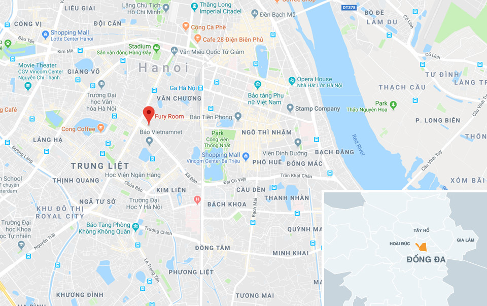 Hàng trăm người dập đám cháy lớn ở Hà Nội