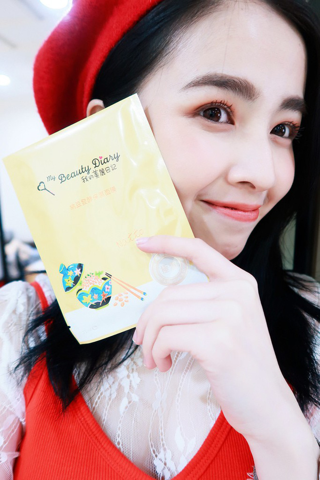 Vẫn biết đắp mặt nạ giấy sẽ giúp da đẹp lên, nhưng để chọn đúng loại thì bạn cần nhớ loạt bí kíp này