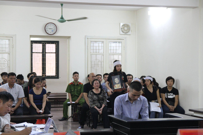 Tuyên án tử hình nam sinh sát hại người tình ở chung cư cao cấp Hà Nội