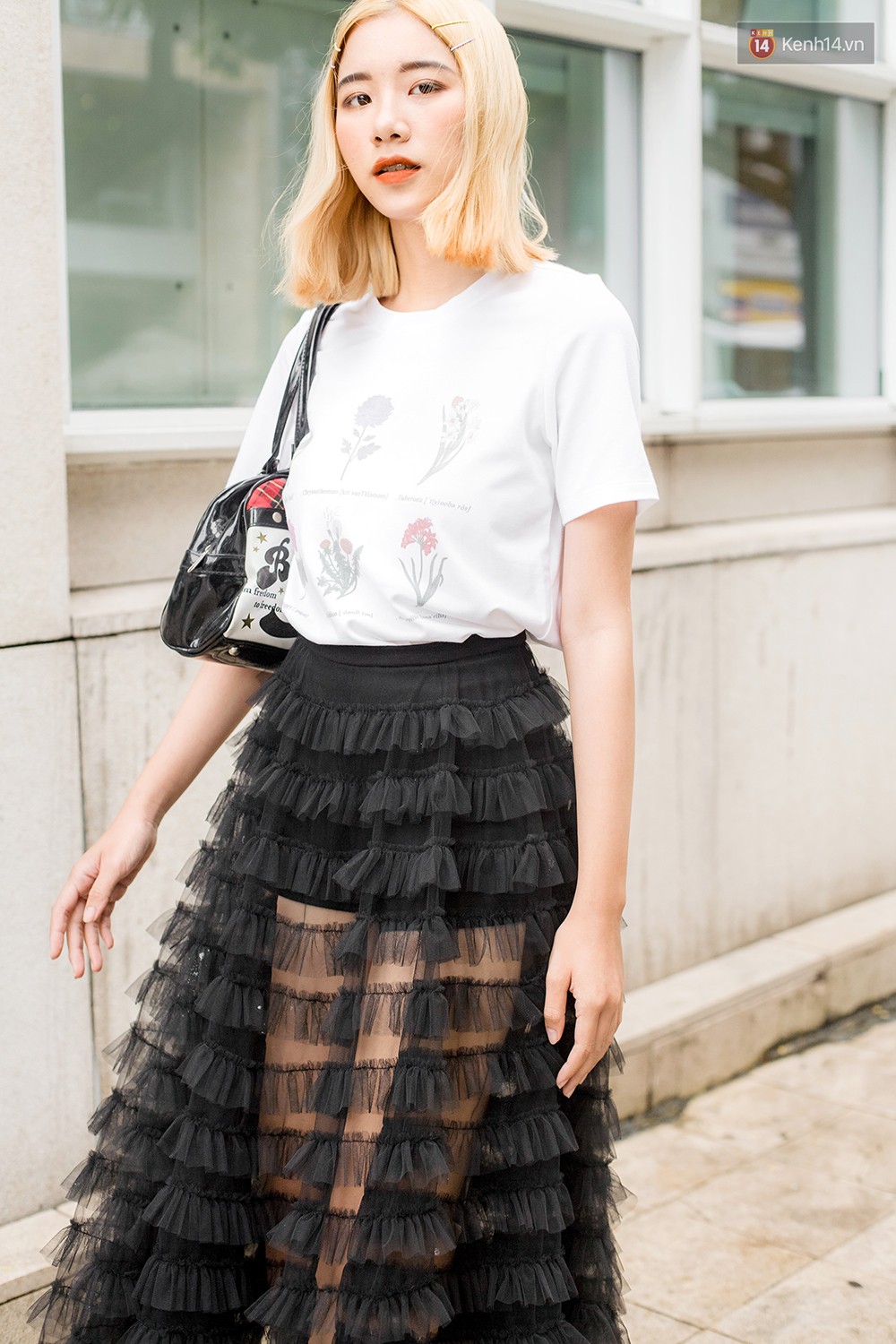 Street style 2 miền: miền Bắc màu mè tươi tắn, miền Nam chuộng đen trắng cool ngầu