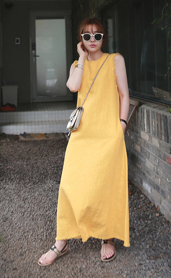 Sắc vàng được phái nữ yêu chuộng cho trang phục thu