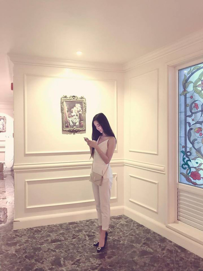 Bất ngờ trước những tấm ảnh đời thường nóng bỏng của Á hậu 2 Hoa hậu Việt Nam 2018 - Nguyễn Thị Thúy An