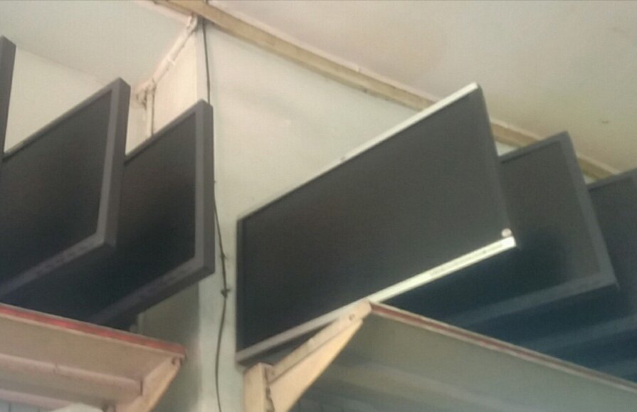 Có nên mua màn hình PC cũ giá rẻ?