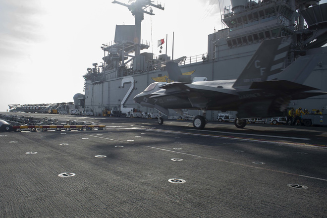 Mỹ nói F-35 vô song, Nga giễu cợt: Tàng hình thua cả Su-57, sao qua mặt S-300/400 ở Syria