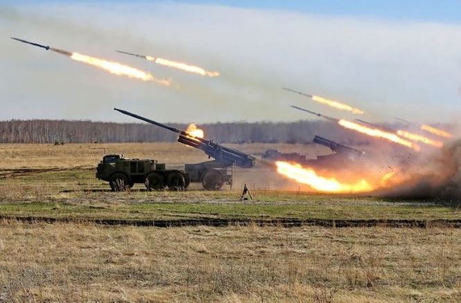 Pháo binh Nga khoe sức mạnh tại tập trận Vostok 2018