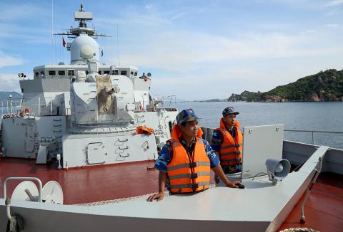 Chuyến hải trình lịch sử của tàu Gepard 015 Việt Nam Chuyến hải trình lịch sử của tàu Gepard 015 Việt Nam