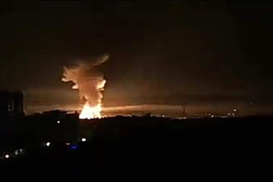 Toàn bộ bờ biển phía tây Syria rung chuyển bởi tên lửa tấn công