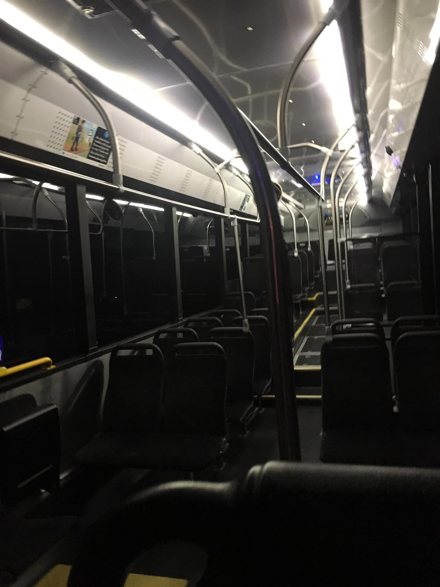 Câu chuyện thanh niên Việt Nam được cảnh sát Úc đi gọi cả chuyến xe bus quay lại đón mình nhận nhiều chú ý trên MXH