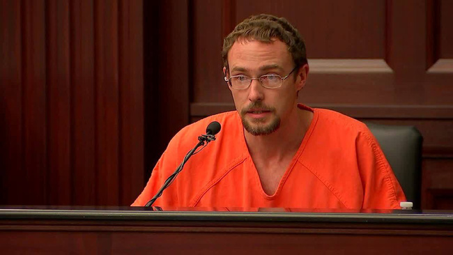 Sau 1 tuần mất tích, bé gái 8 tuổi được tìm thấy dưới gầm giường hàng xóm, nguyên nhân cái chết của em khiến ai nghe cũng phẫn nộ