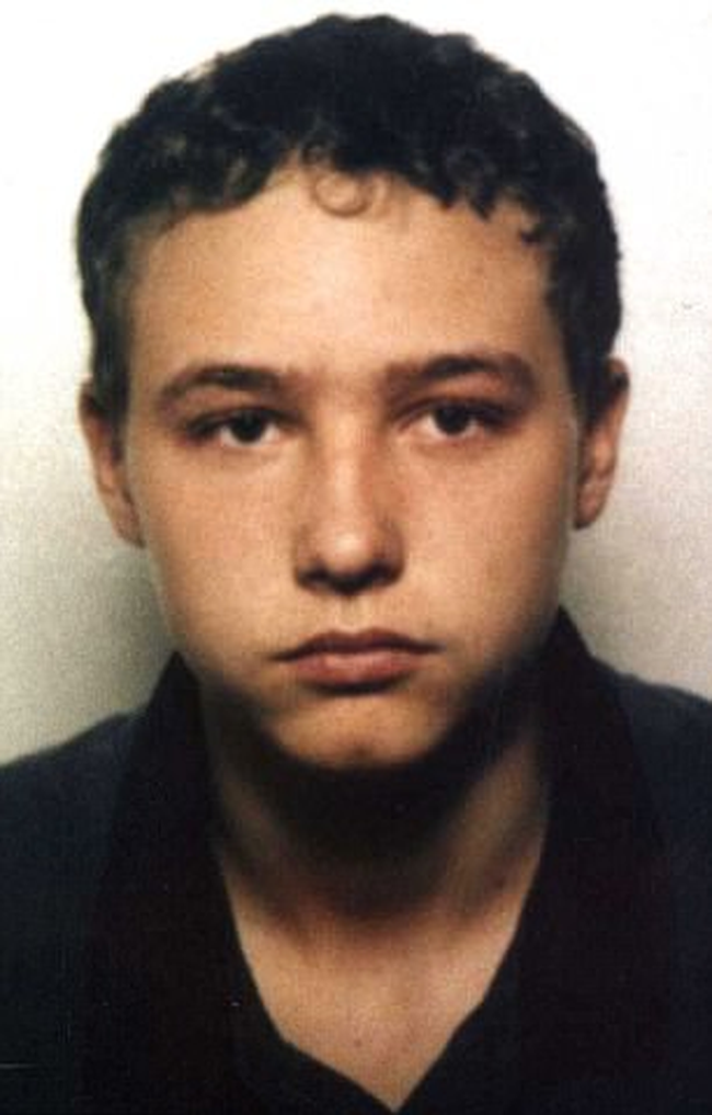 Sau 1 tuần mất tích, bé gái 8 tuổi được tìm thấy dưới gầm giường hàng xóm, nguyên nhân cái chết của em khiến ai nghe cũng phẫn nộ