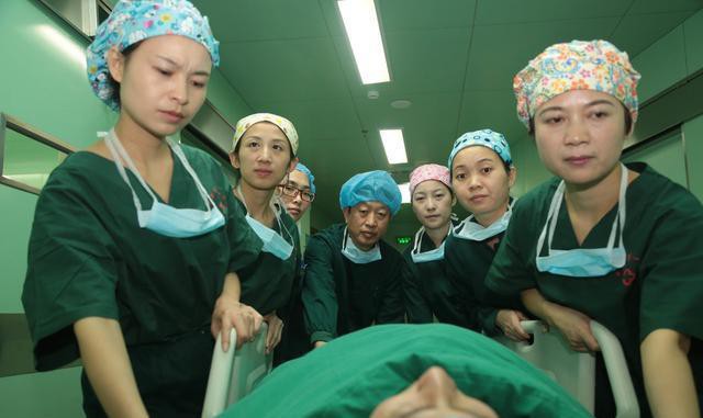 Người đàn ông 32 tuổi đột nhiên hôn mê và nguyên nhân khiến mọi người đều vô cùng sốc