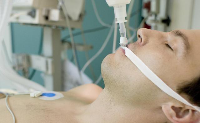 Người đàn ông 32 tuổi đột nhiên hôn mê và nguyên nhân khiến mọi người đều vô cùng sốc