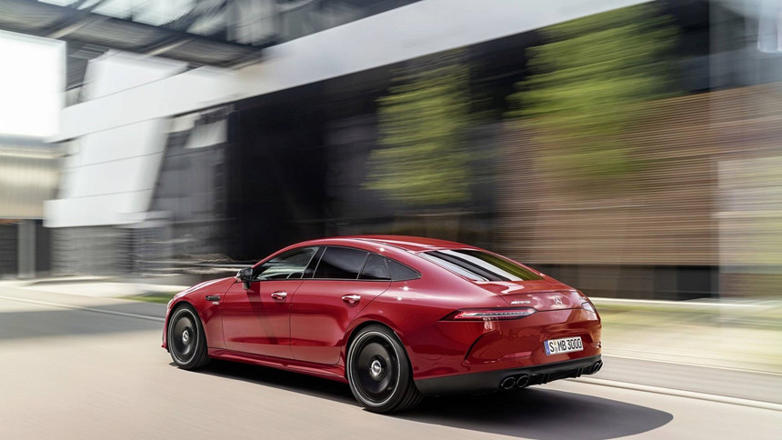 Mercedes-AMG GT 43 coupe 4 cửa 2019 ra mắt