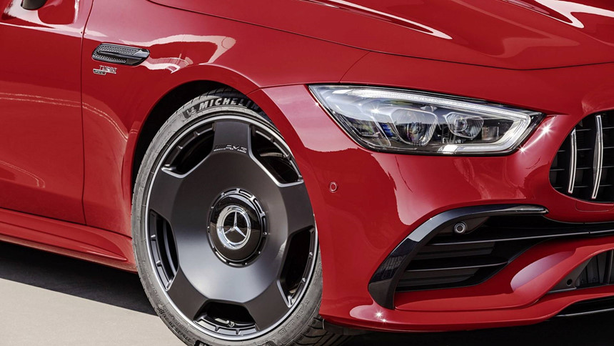 Mercedes-AMG GT 43 coupe 4 cửa 2019 ra mắt