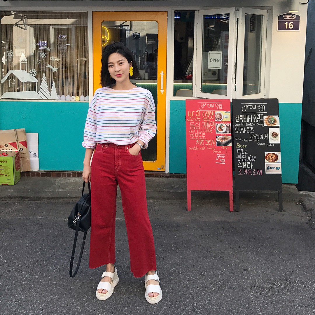 Nếu mùa hè chỉ diện quanh quần vải và shorts thì sang thu các nàng tha hồ hoàn thiện phong cách với 5 kiểu quần này