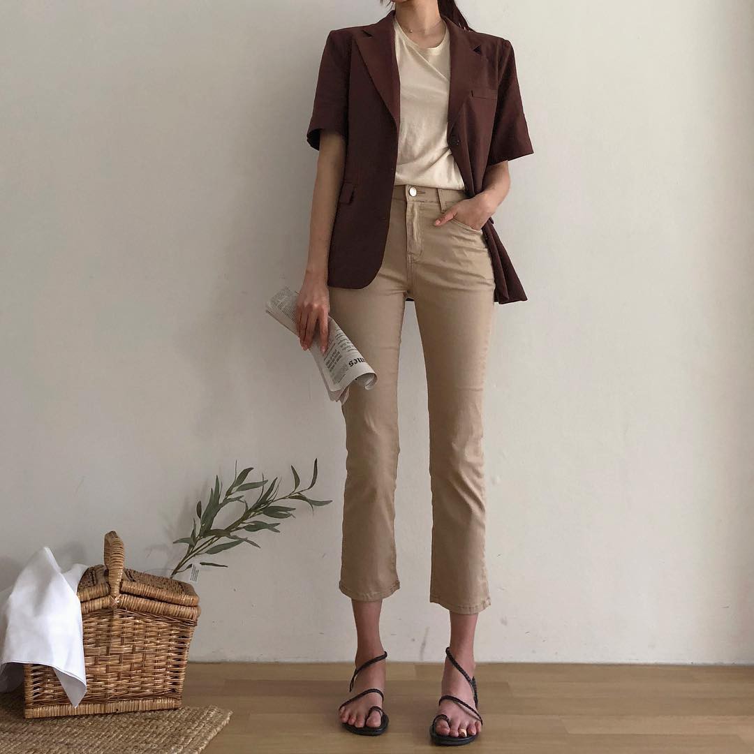 Nếu mùa hè chỉ diện quanh quần vải và shorts thì sang thu các nàng tha hồ hoàn thiện phong cách với 5 kiểu quần này