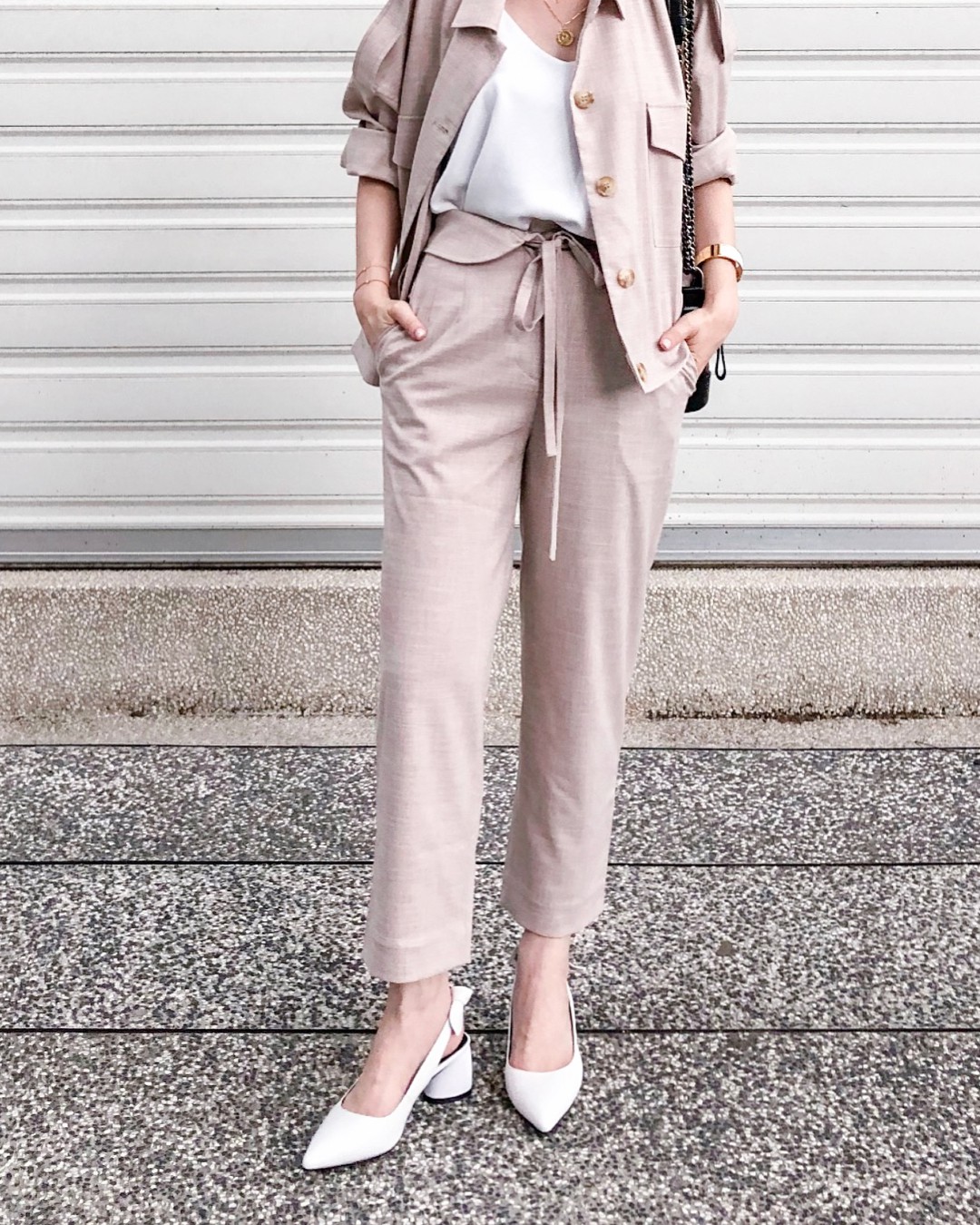 Nếu mùa hè chỉ diện quanh quần vải và shorts thì sang thu các nàng tha hồ hoàn thiện phong cách với 5 kiểu quần này