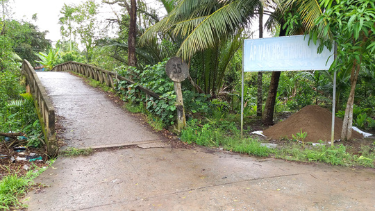 Lai lịch bất minh của nghi phạm giết người, đẩy xác vào thùng nước