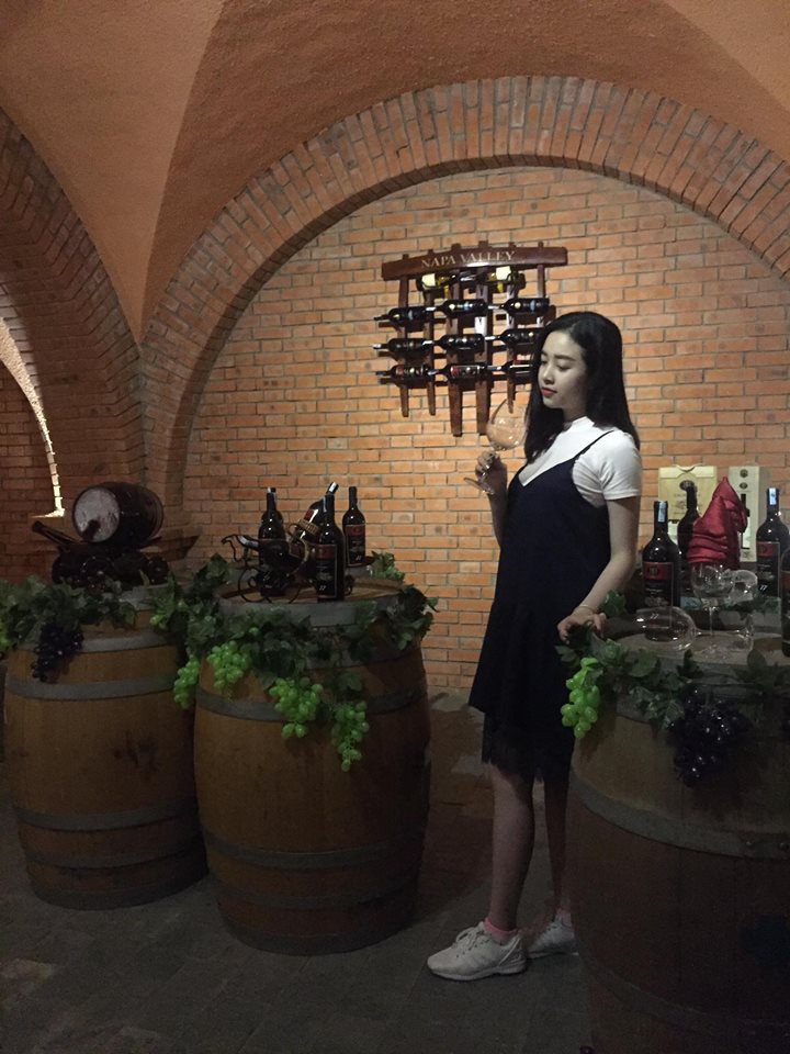 Style ngoài đời của Top 3 Hoa hậu: Nàng nào cũng diện đồ giản dị hết sức mà vẫn khiến người đối diện phải ngẩn ngơ