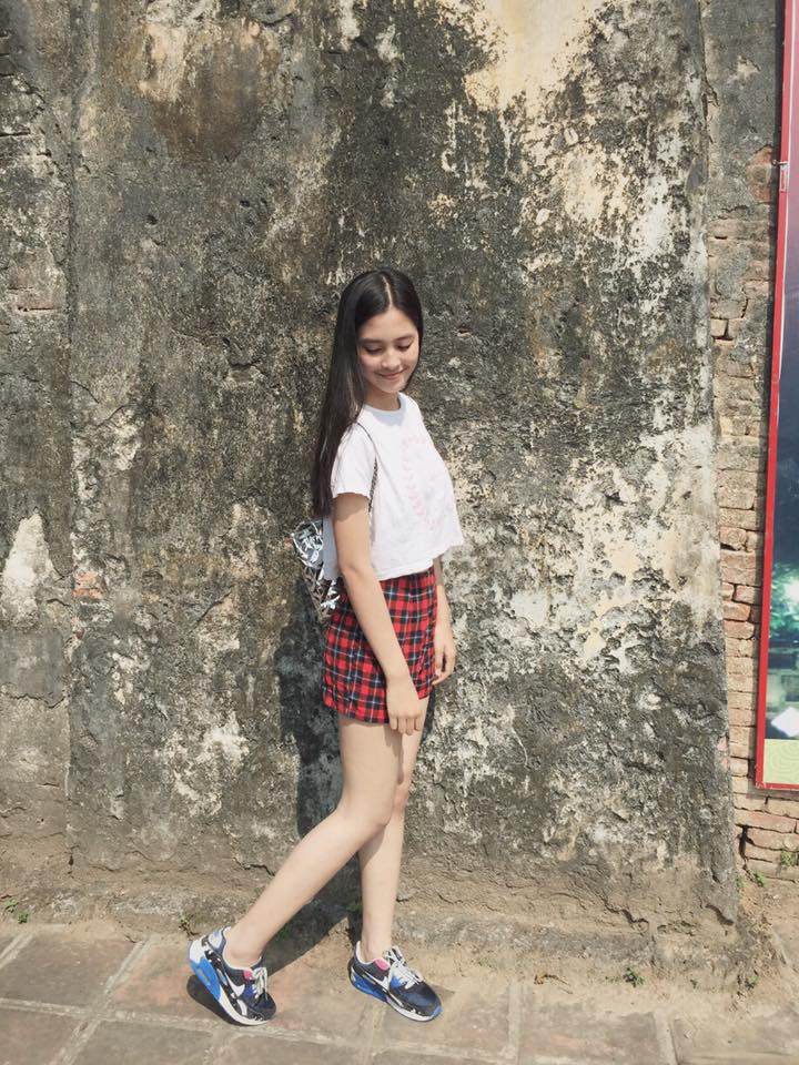 Style ngoài đời của Top 3 Hoa hậu: Nàng nào cũng diện đồ giản dị hết sức mà vẫn khiến người đối diện phải ngẩn ngơ