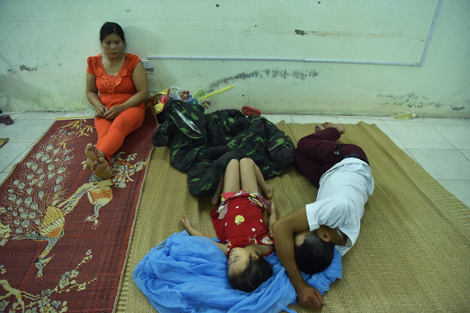 Cuộc sống tạm bợ của bệnh nhân sau vụ cháy gần Viện Nhi