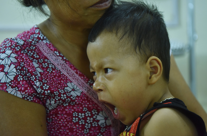 Cuộc sống tạm bợ của bệnh nhân sau vụ cháy gần Viện Nhi