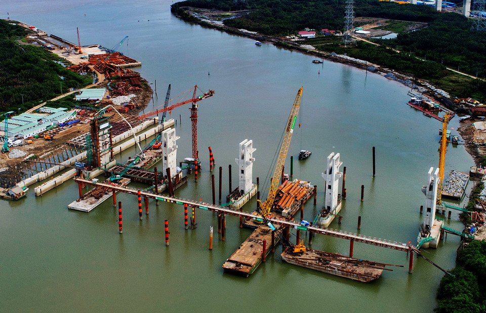 Cảnh bất động của dự án ngăn triều 10.000 tỷ ở Sài Gòn