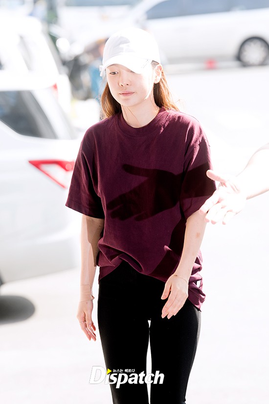 Goo Hara lần đầu lộ diện sau vụ hành hung: Mặt sưng vù, cổ và tay đầy vết bầm máu và băng bó nghiêm trọng