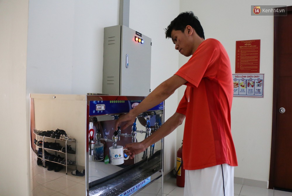 Những nỗi khổ dở khóc dở cười mà chỉ sinh viên ở kí túc xá mới hiểu được