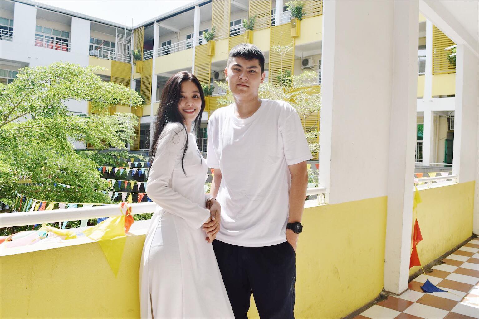 Hoa hậu và Á hậu, ai mới là thiên thần áo trắng khi còn học cấp 3?