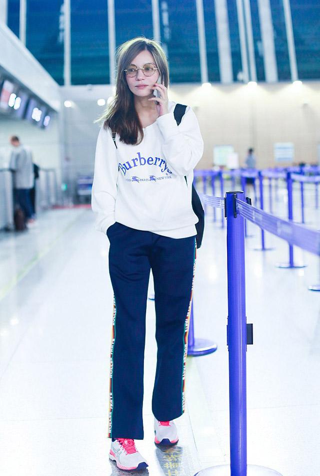 Sau bao nhiêu năm, Tiểu Yến Tử và Hạ Tử Vy vẫn đẹp bất chấp giông bão