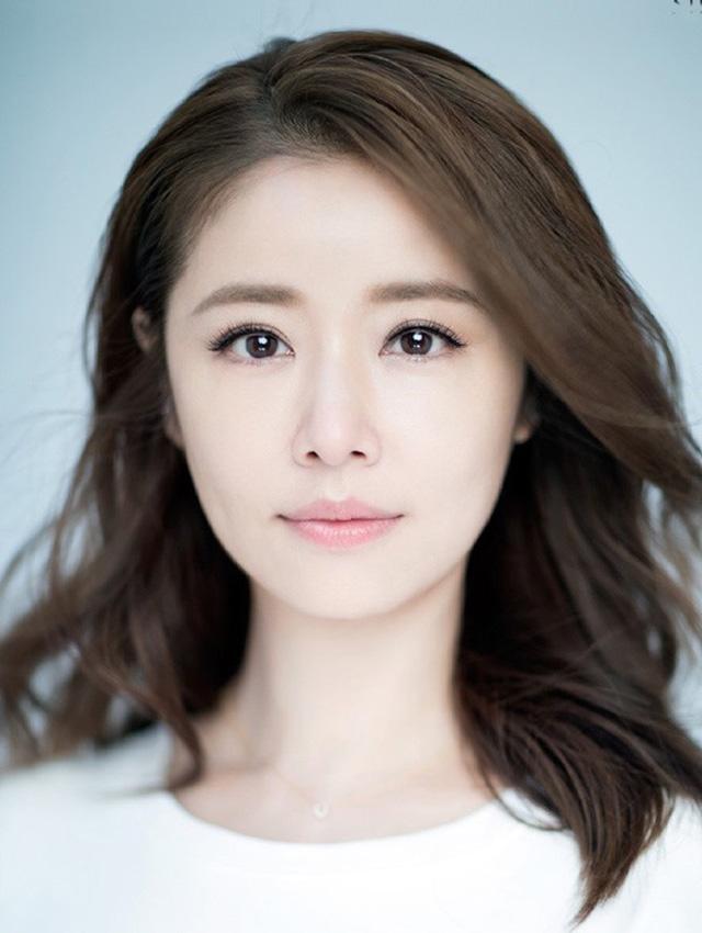 Sau bao nhiêu năm, Tiểu Yến Tử và Hạ Tử Vy vẫn đẹp bất chấp giông bão