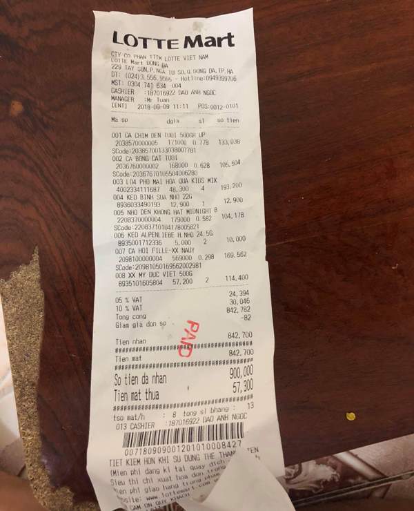 Hà Nội: Tá hỏa khi phát hiện trong hộp phô mai hoa quả Kids mix có dị vật