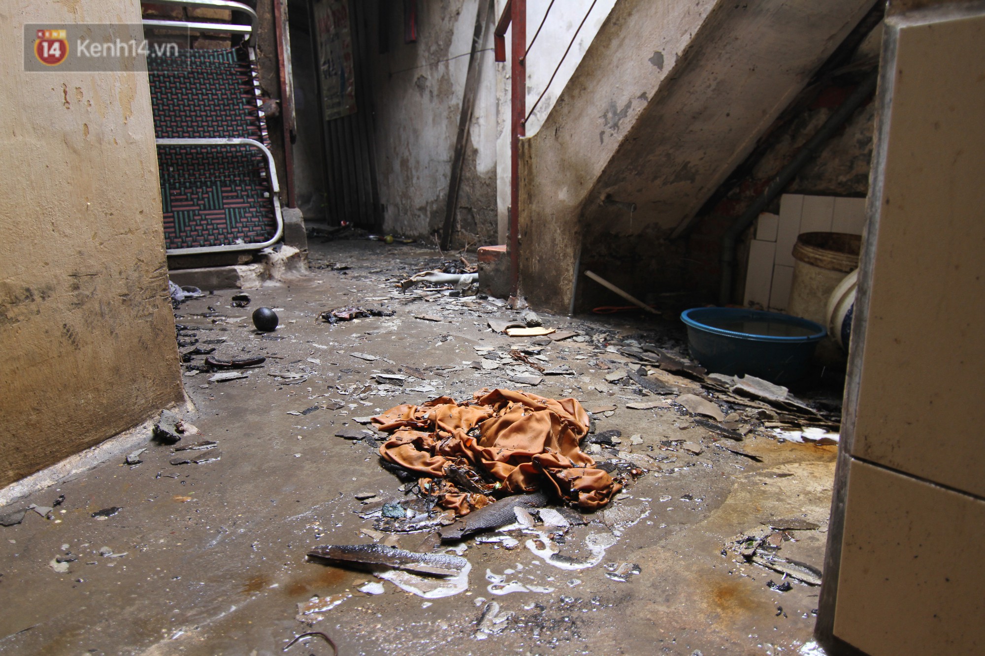 Video: Khung cảnh tan hoang bên trong dãy trọ bị giặc lửa thiêu rụi ở Hà Nội