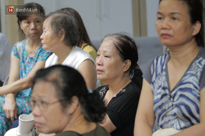 Video: Khung cảnh tan hoang bên trong dãy trọ bị giặc lửa thiêu rụi ở Hà Nội