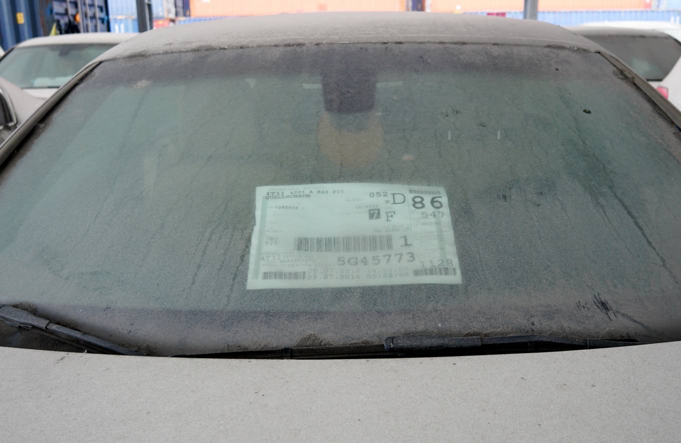 Dàn xe BMW hơn 3 triệu USD xuống cấp sau 2 năm phơi nắng Sài Gòn