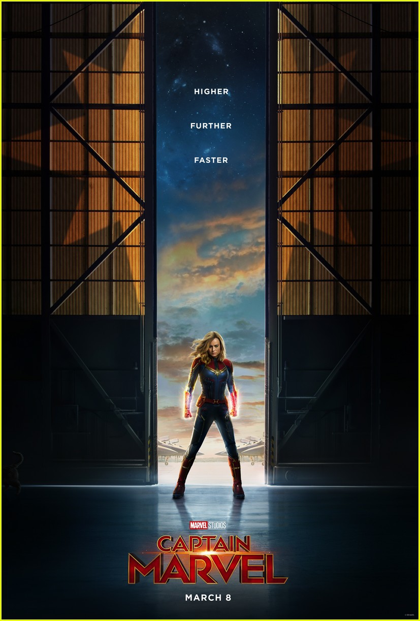 Captain Marvel tung trailer đầu tiên phô diễn sức mạnh khi...đấm cả người già