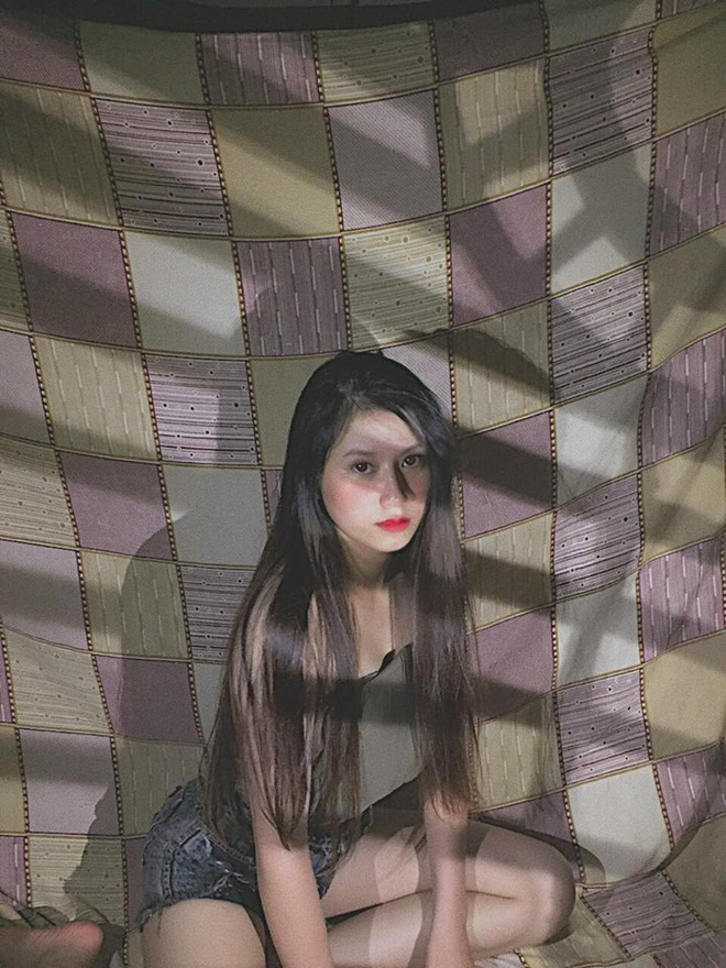 Hội gái xinh biến KTX quốc phòng thành studio sống ảo không thể chất hơn