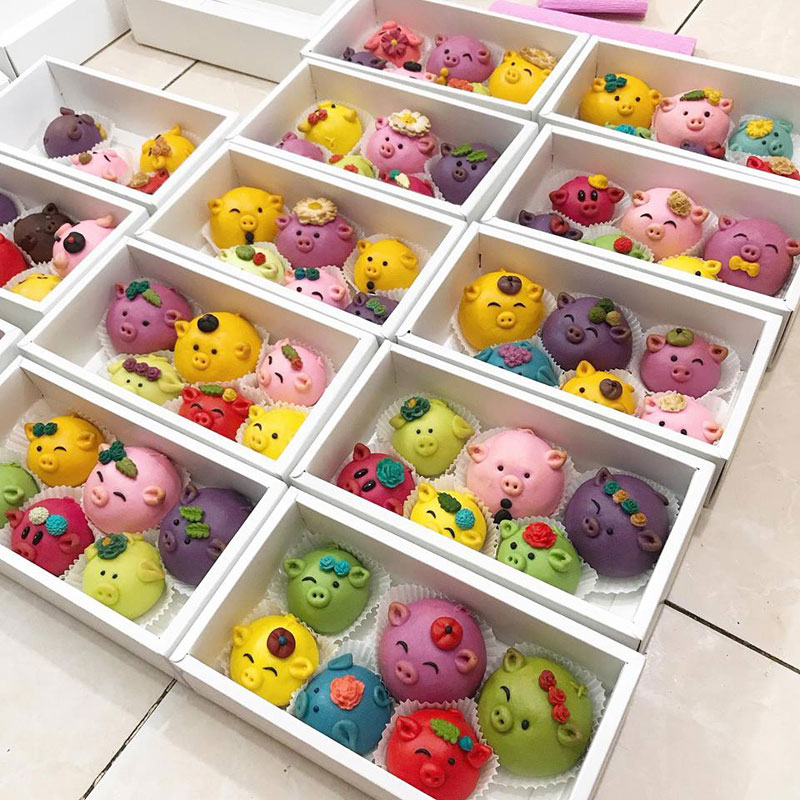 Làm bánh trung thu chẳng giống ai, bán hết vèo hơn vạn chiếc