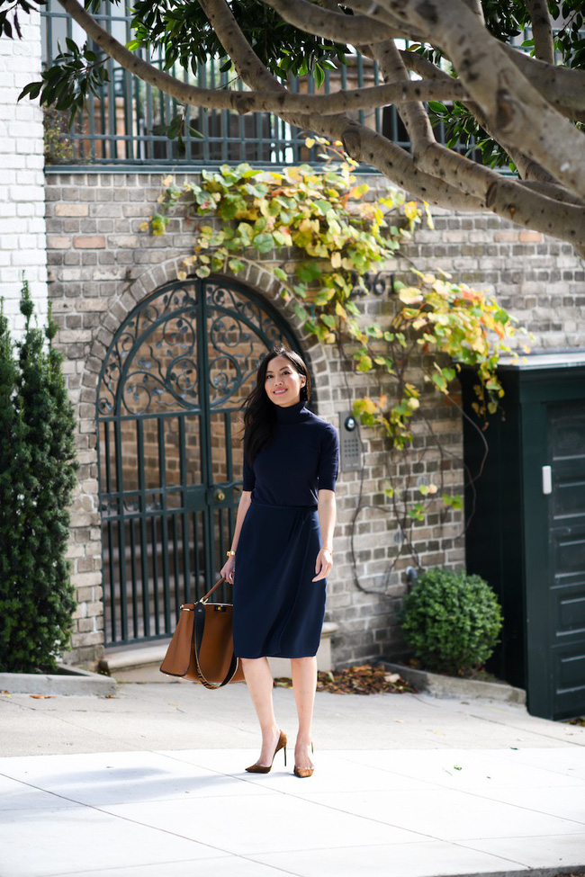 Chưa lạnh hẳn nhưng áo len và cardigan đã rục rịch phủ kín street style Châu Á tuần này