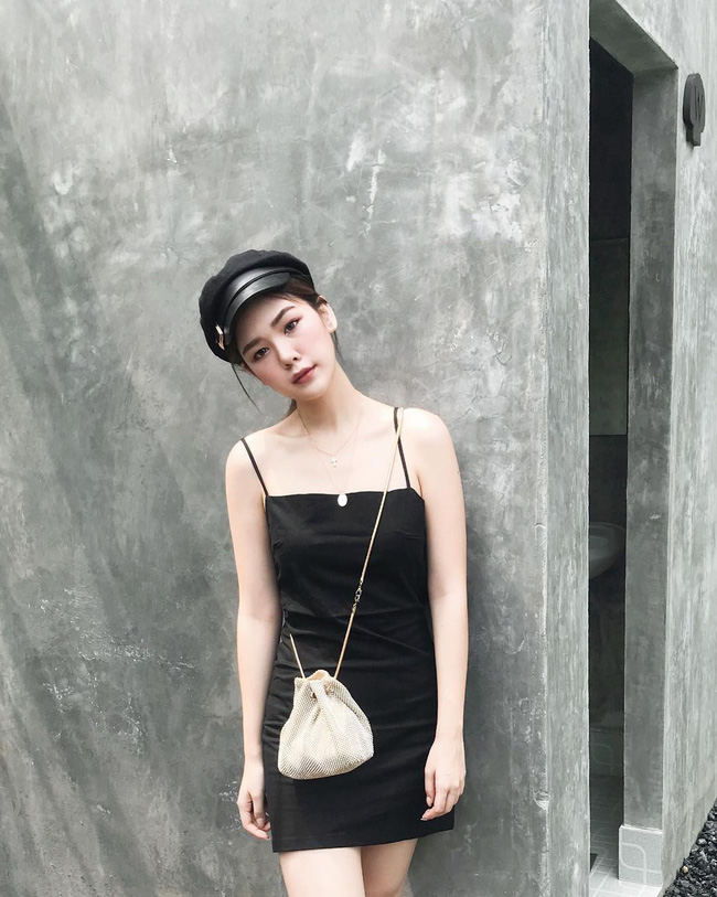 Chưa lạnh hẳn nhưng áo len và cardigan đã rục rịch phủ kín street style Châu Á tuần này