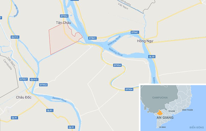 Cây ngã đè chết hai mẹ con đang ngủ