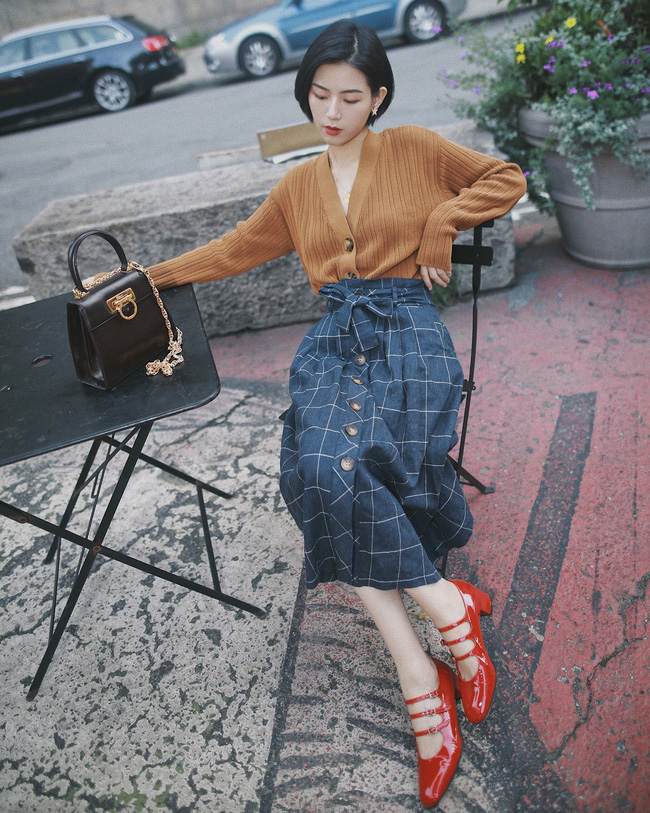 Chẳng cần mất công suy nghĩ xem thu này mặc gì, đây sẽ là 5 công thức chuẩn chỉnh mà vóc dáng nào mặc lên cũng thon gọn, đẹp xinh