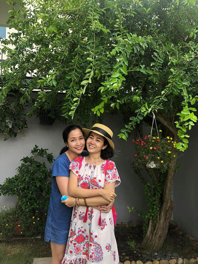 Sức khoẻ khá hơn sau khi xuất viện, Mai Phương vui vẻ đi siêu thị và tới chơi nhà Ốc Thanh Vân