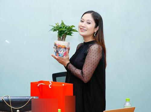 Thanh Thúy mang bầu lần hai sau nhiều năm trông ngóng