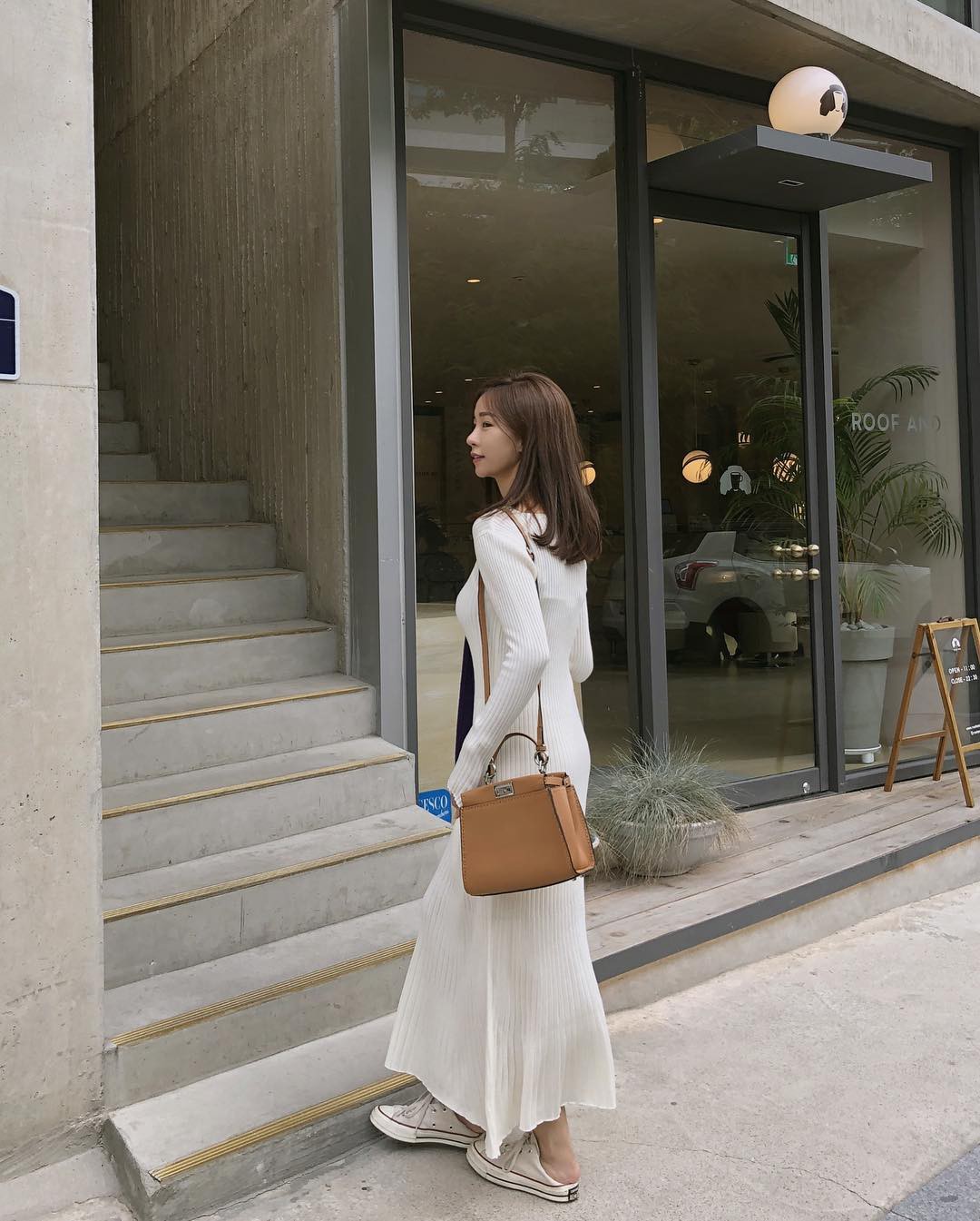 Váy dệt kim – chiếc váy mềm mại, đầy quyến rũ mà các nàng không thể làm ngơ trong những ngày trời se lạnh